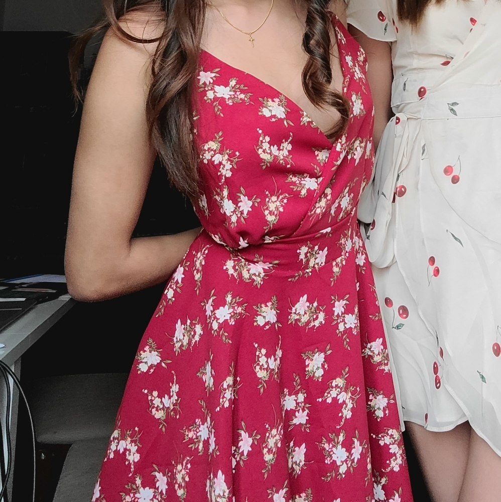 Red floral tie dress Size S